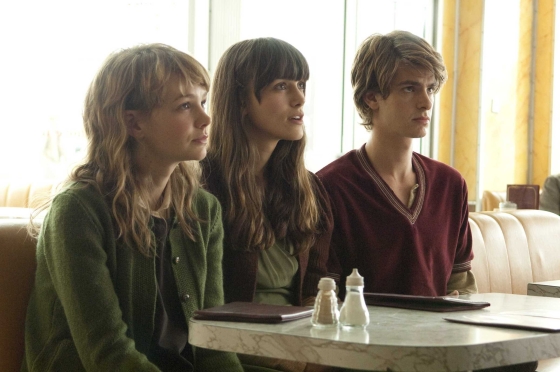 L to R: Carey Mulligan, Keira Knightley and Andrew Garfield in NEVER LET ME GO.